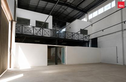 Warehouse - Studio for rent in Al Mana Building - Al Khabaisi - Deira - Dubai