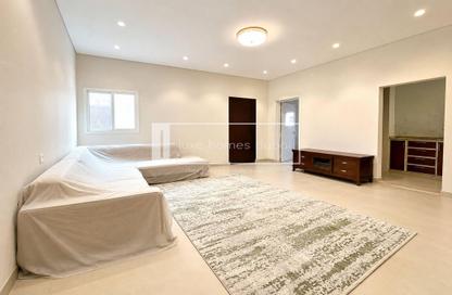 Villa - 2 Bedrooms - 3 Bathrooms for rent in Al Twar 3 - Al Twar - Dubai