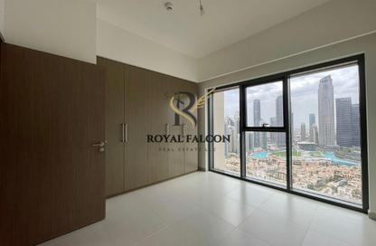 Apartment - 2 Bedrooms - 2 Bathrooms for rent in Burj Royale - Downtown Dubai - Dubai