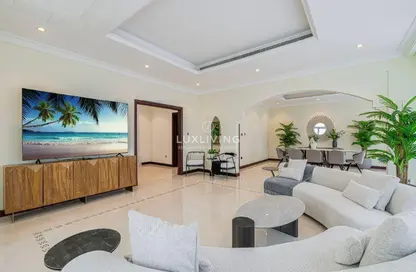 Villa - 5 Bedrooms - 6 Bathrooms for rent in Garden Homes Frond L - Garden Homes - Palm Jumeirah - Dubai