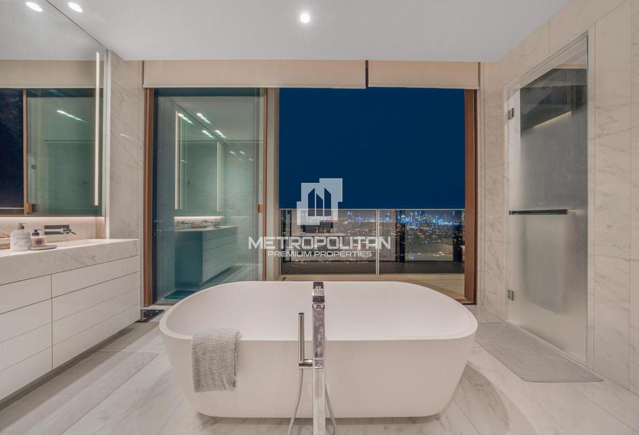 Best Deal | Highest Floor | Fully Furnished photo 14