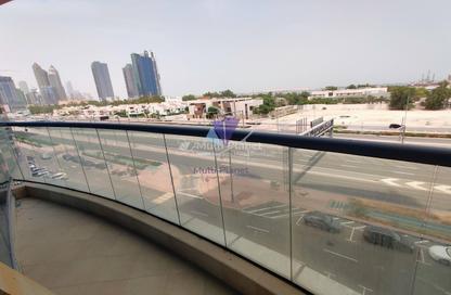 Apartment - 4 Bedrooms - 3 Bathrooms for rent in Corniche Road - Abu Dhabi