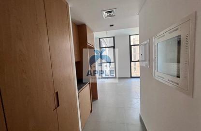 Apartment - Studio - 1 for rent in Al Mamsha - Muwaileh - Sharjah