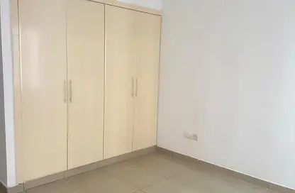 شقة - غرفة نوم - 2 حمامات للايجار في رويال ريزيدنس - منطقة مركز الأعمال - المدينة العالمية - دبي