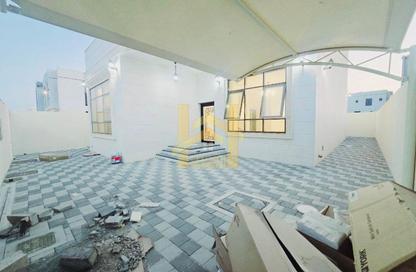 Villa - 4 - 6 for sale in Al Zaheya Gardens - Al Zahya - Ajman