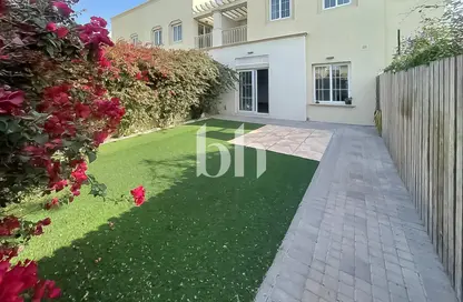 فيلا - 2 غرف نوم - 3 حمامات للايجار في الينابيع 9 - الينابيع - دبي