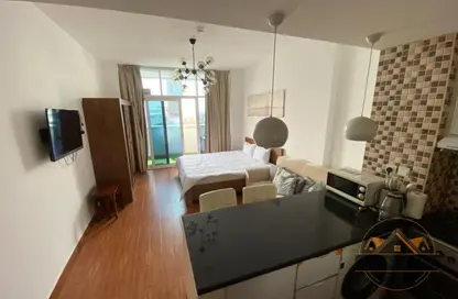 شقة - 1 حمام للايجار في مساكن الجوهرة - مثلث قرية جميرا - دبي