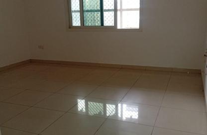 Apartment - Studio - 1 Bathroom for rent in Al Khan - Sharjah