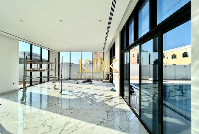 54938555 - Property Image 2