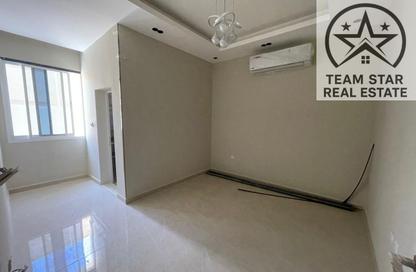 Villa - 5 Bedrooms - 7 Bathrooms for rent in Al Zaheya Gardens - Al Zahya - Ajman