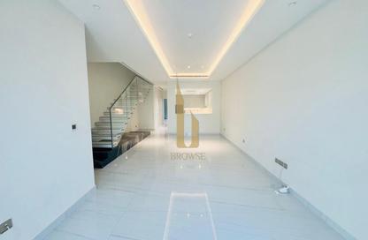 Villa - 4 Bedrooms - 4 Bathrooms for rent in Jumeirah 1 Villas - Jumeirah 1 - Jumeirah - Dubai