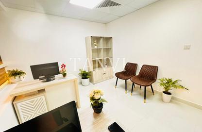 Office Space - Studio - 1 Bathroom for rent in Silver Home Building - Hor Al Anz - Deira - Dubai