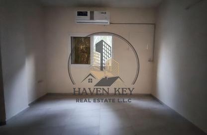 Apartment - 1 - 1 for rent in Fire Station Road - Muwaileh - Sharjah