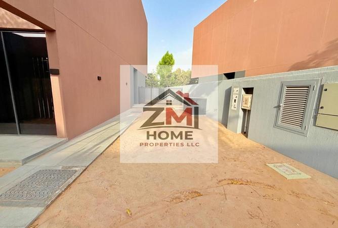 74237224 - Property Image 3