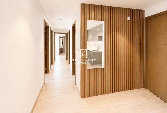 122007373 - Property Image 2