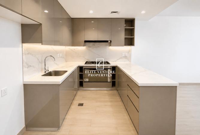 122007373 - Property Image 3