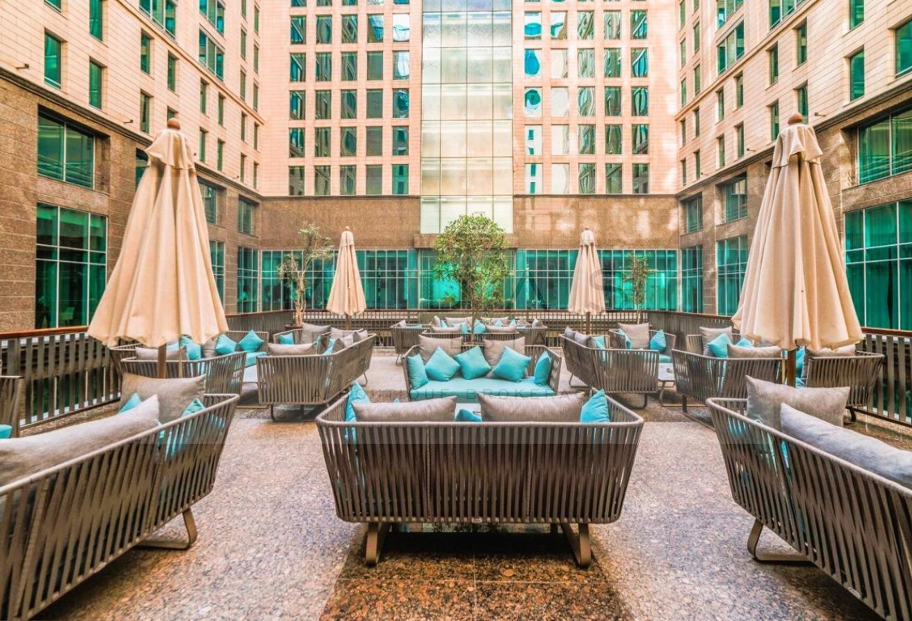 Prime Location I Luxury I Spacious I Near Mall photo 22