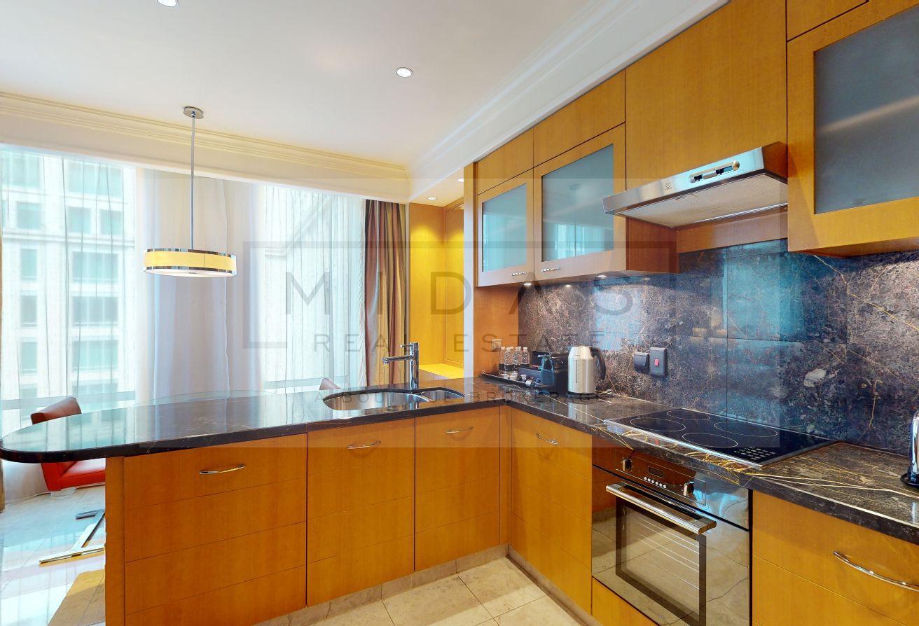 Prime Location I Luxury I Spacious I Near Mall photo 4