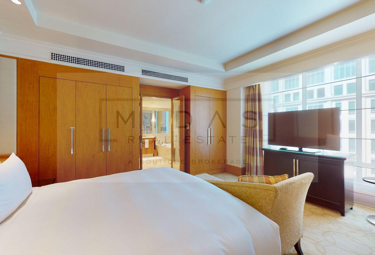 Prime Location I Luxury I Spacious I Near Mall photo 10