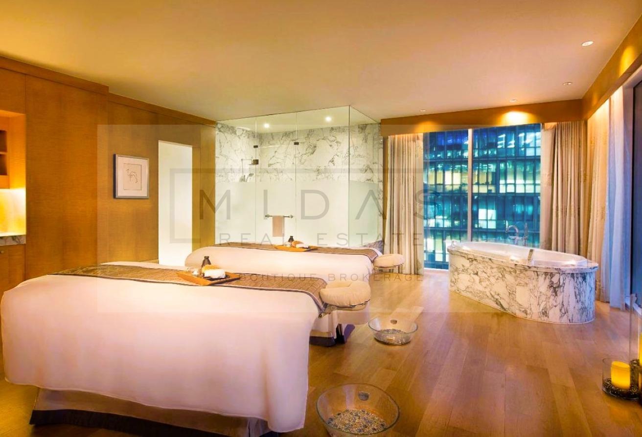 Prime Location I Luxury I Spacious I Near Mall photo 16