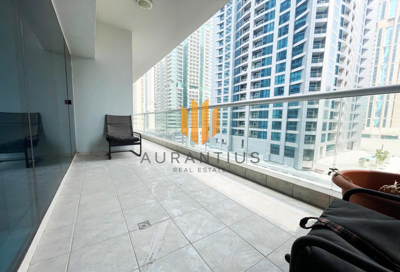 Low Floor | Spacious Layout | Partial Marina View photo 12