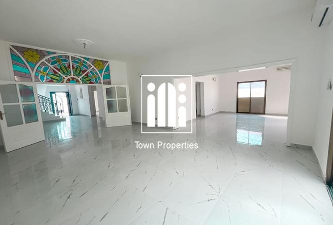 141925435 - Property Main Image