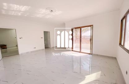 Villa - 5 - 7 for sale in Muroor Area - Abu Dhabi