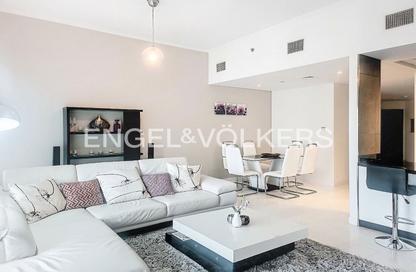 Apartment - 2 Bedrooms - 3 Bathrooms for rent in Cayan Tower - Dubai Marina - Dubai