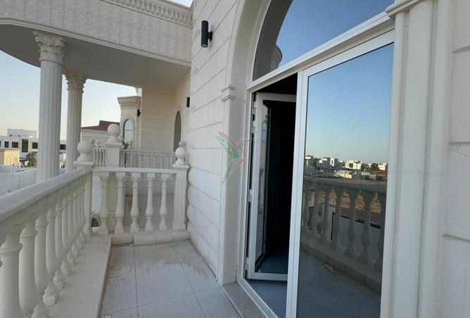 78595784 - Property Image 2