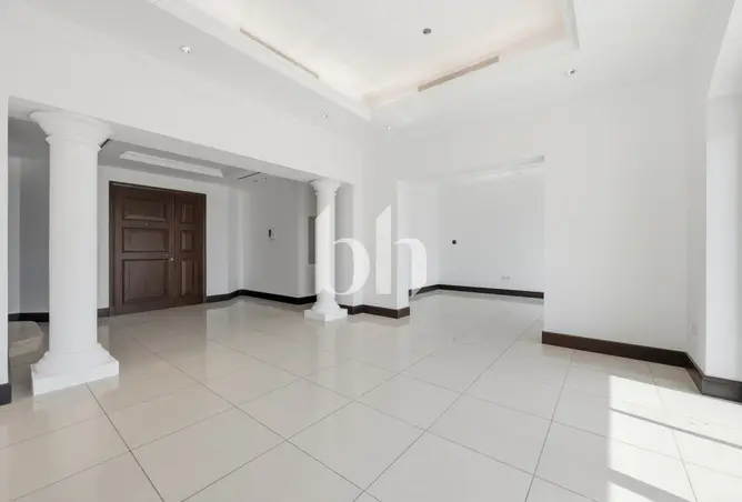 156023695 - Property Image 2