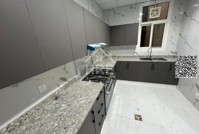 94028820 - Property Image 3