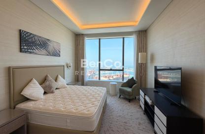Apartment - 1 - 2 for rent in The Palm Tower - Palm Jumeirah - Dubai