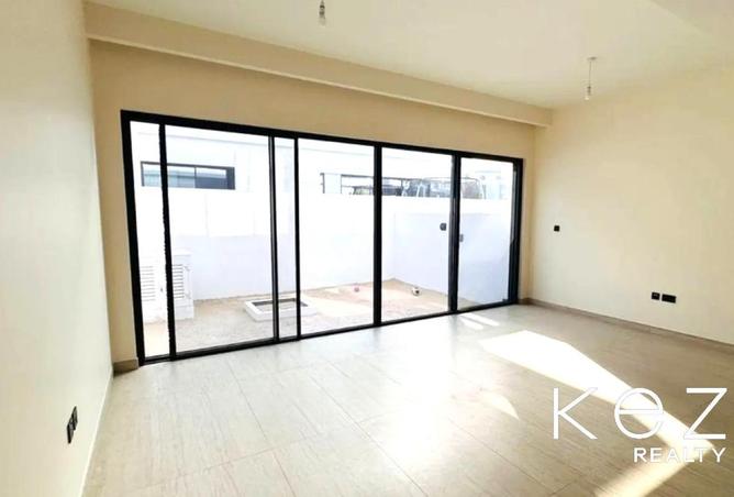 106853635 - Property Image 3