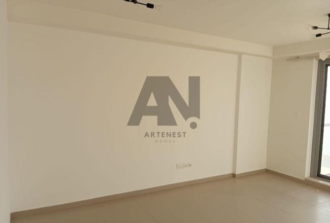 122010468 - صورة العقار 2