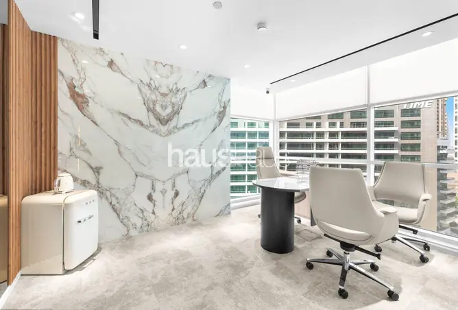 83661115 - Property Image 2