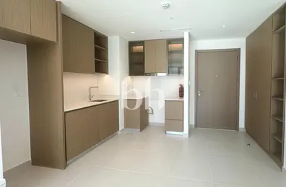 شقة - غرفة نوم - 1 حمام للايجار في سيدار في كريك بيتش مبنى 4 - سيدار - جريك بيتش - مرسى خور دبي - دبي