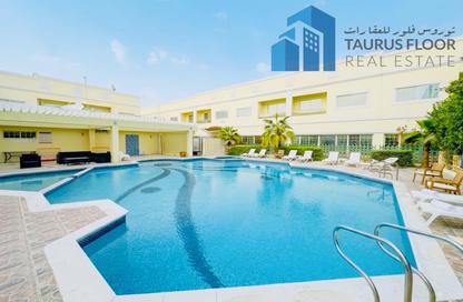 Villa - 4 Bedrooms - 5 Bathrooms for rent in Jumeirah 1 Villas - Jumeirah 1 - Jumeirah - Dubai