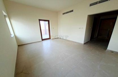 Villa - 3 - 4 for rent in Dubai Style - North Village - Al Furjan - Dubai Villa - 3 - 4 for rent in Dubai Style - North Village - Al Furjan - Dubai