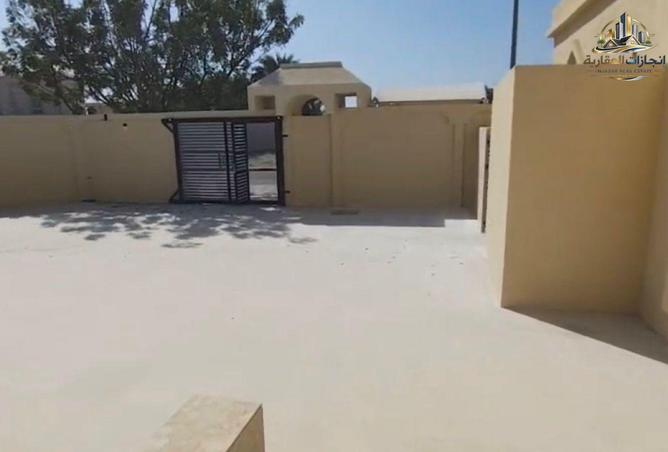 73843372 - Property Image 3