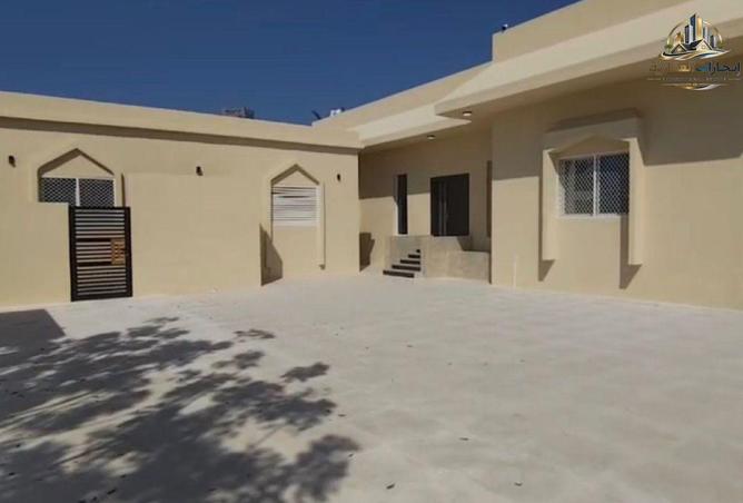 73843372 - Property Image 2