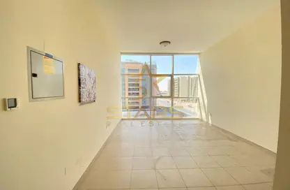Apartment - 1 Bathroom for rent in Silicon Gates 4 - Silicon Gates - Dubai Silicon Oasis - Dubai