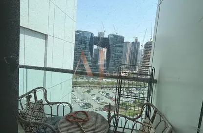 شقة - 2 غرف نوم - 3 حمامات للايجار في الخليج التجاري - دبي