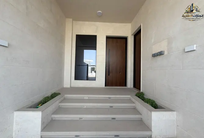 151925825 - Property Image 3