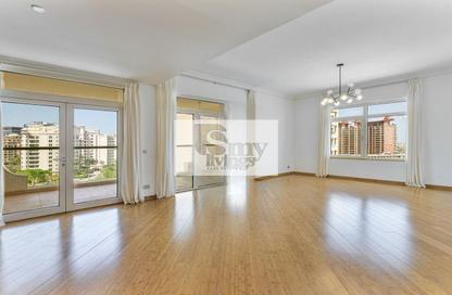 Apartment - 3 Bedrooms - 4 Bathrooms for rent in Al Haseer - Shoreline Apartments - Palm Jumeirah - Dubai