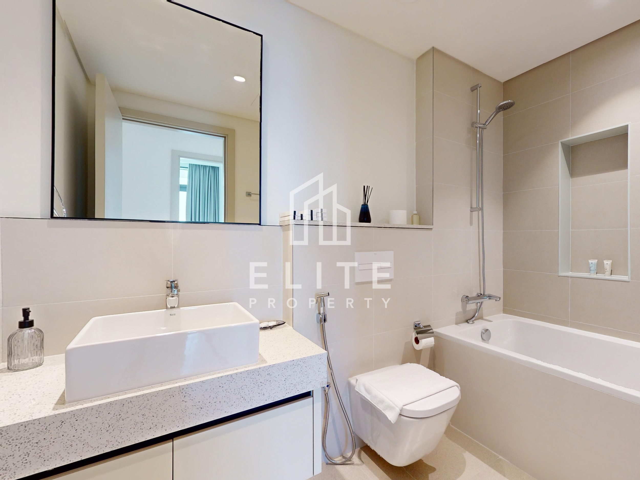 Waterfront | High Floor | Private Beach Access