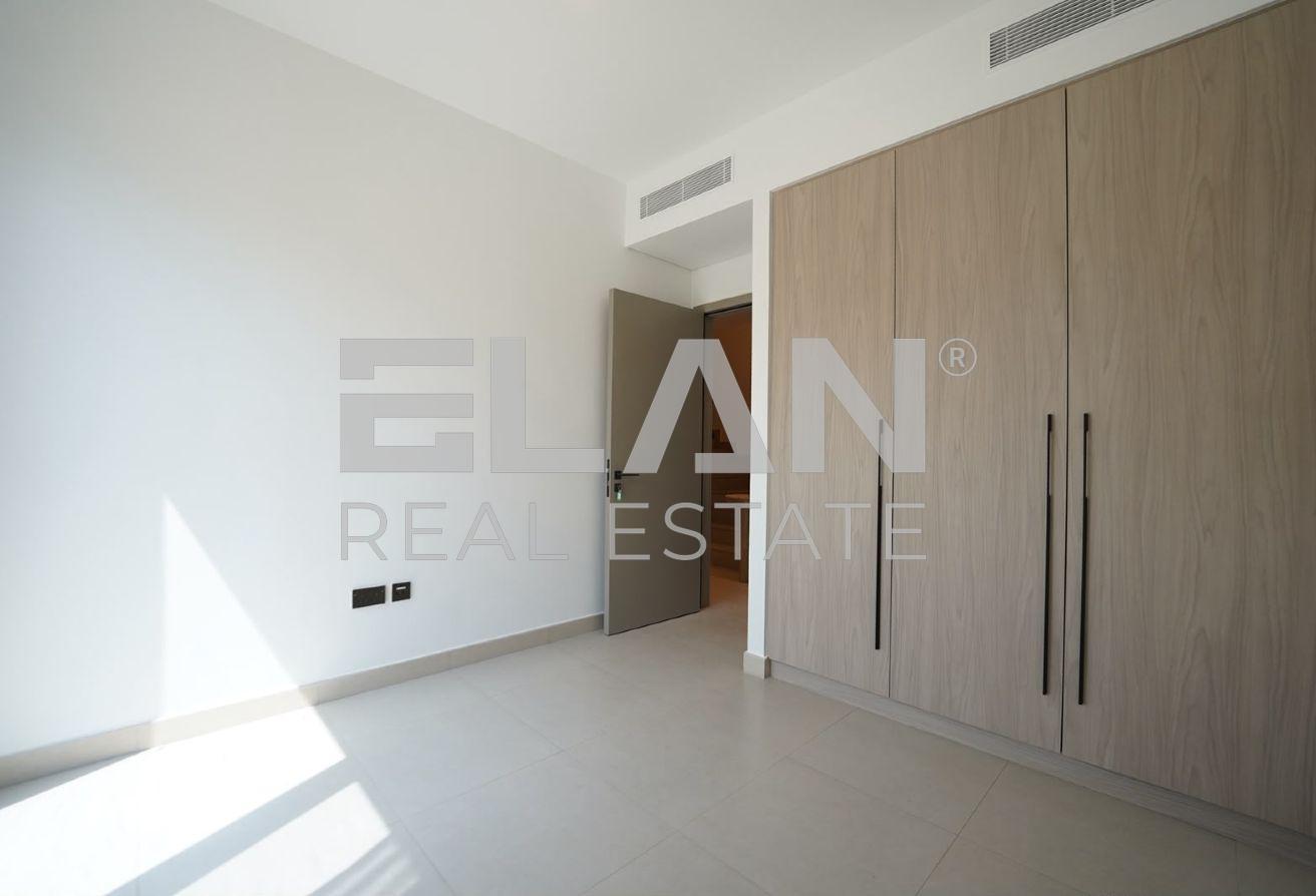 4-Bedroom + Maid Villa | Spacious Layout | Vacant photo 14