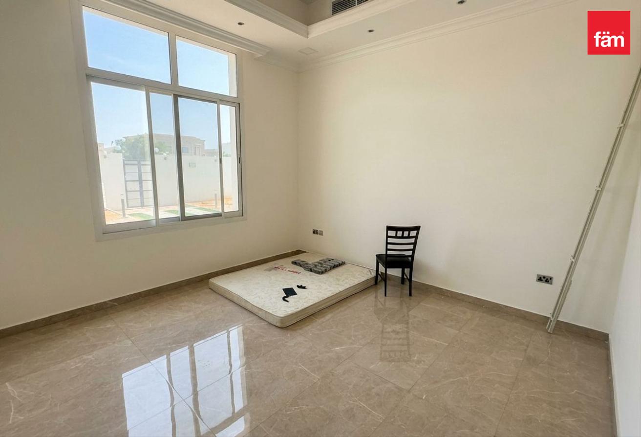 Independent Villa | Single Row | Well Maintained photo 7