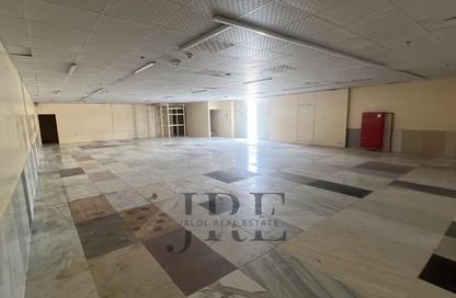 Warehouse - Studio - 2 Bathrooms for rent in Al Sajaa Industrial - Al Sajaa - Sharjah