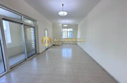 Apartment - 2 Bedrooms - 3 Bathrooms for rent in Olympic Park 4 - Olympic Park Towers - Dubai Sports City - Dubai