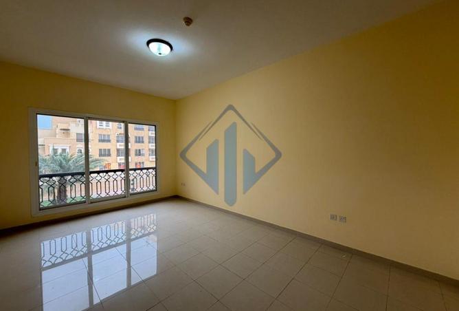 74622709 - Property Image 3